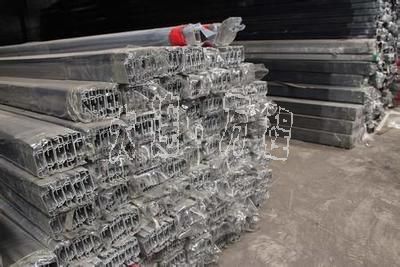 <a href=http://m.xiaos4ni.cn/ target=_blank class=infotextkey><a href=http://m.xiaos4ni.cn/ target=_blank class=infotextkey>鋁</a>業(yè)</a>網(wǎng)